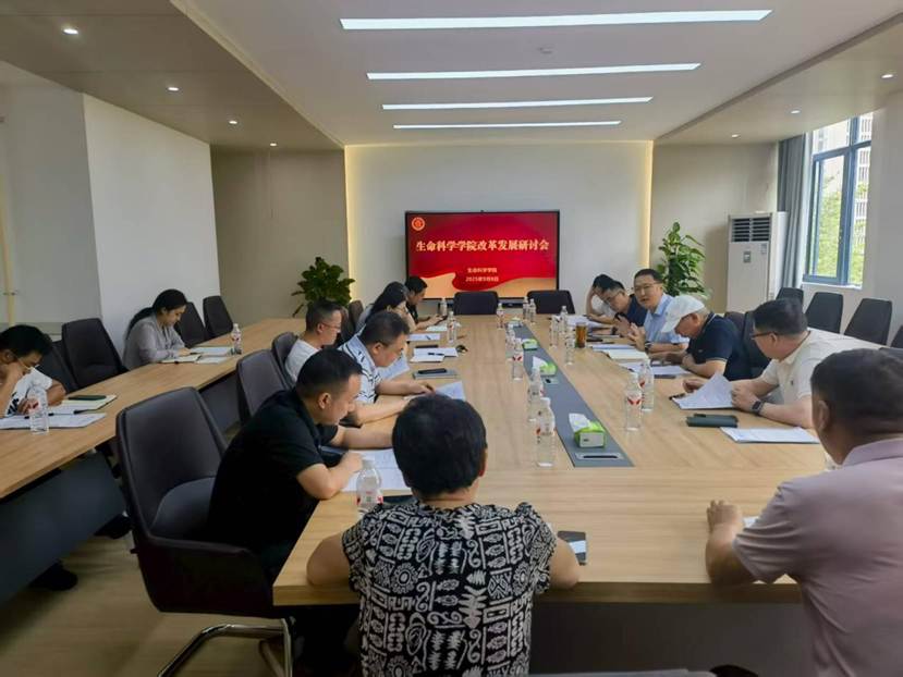 mmexport1758594638946